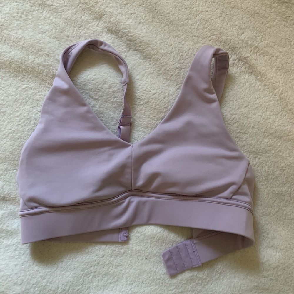 COPY - FABLETICS lilac sports bra (S)